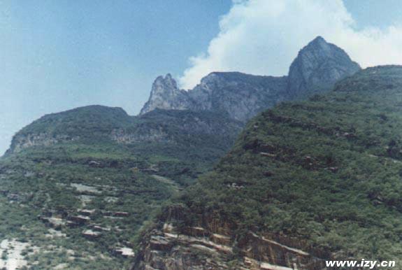 神女峰(图1)